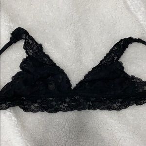 Black lace non-padded bralette